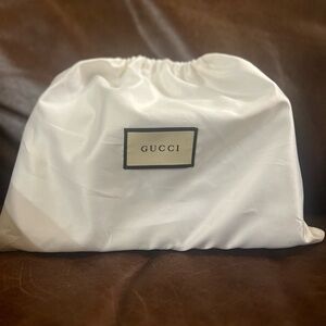 GG Chain Shoulder Bag